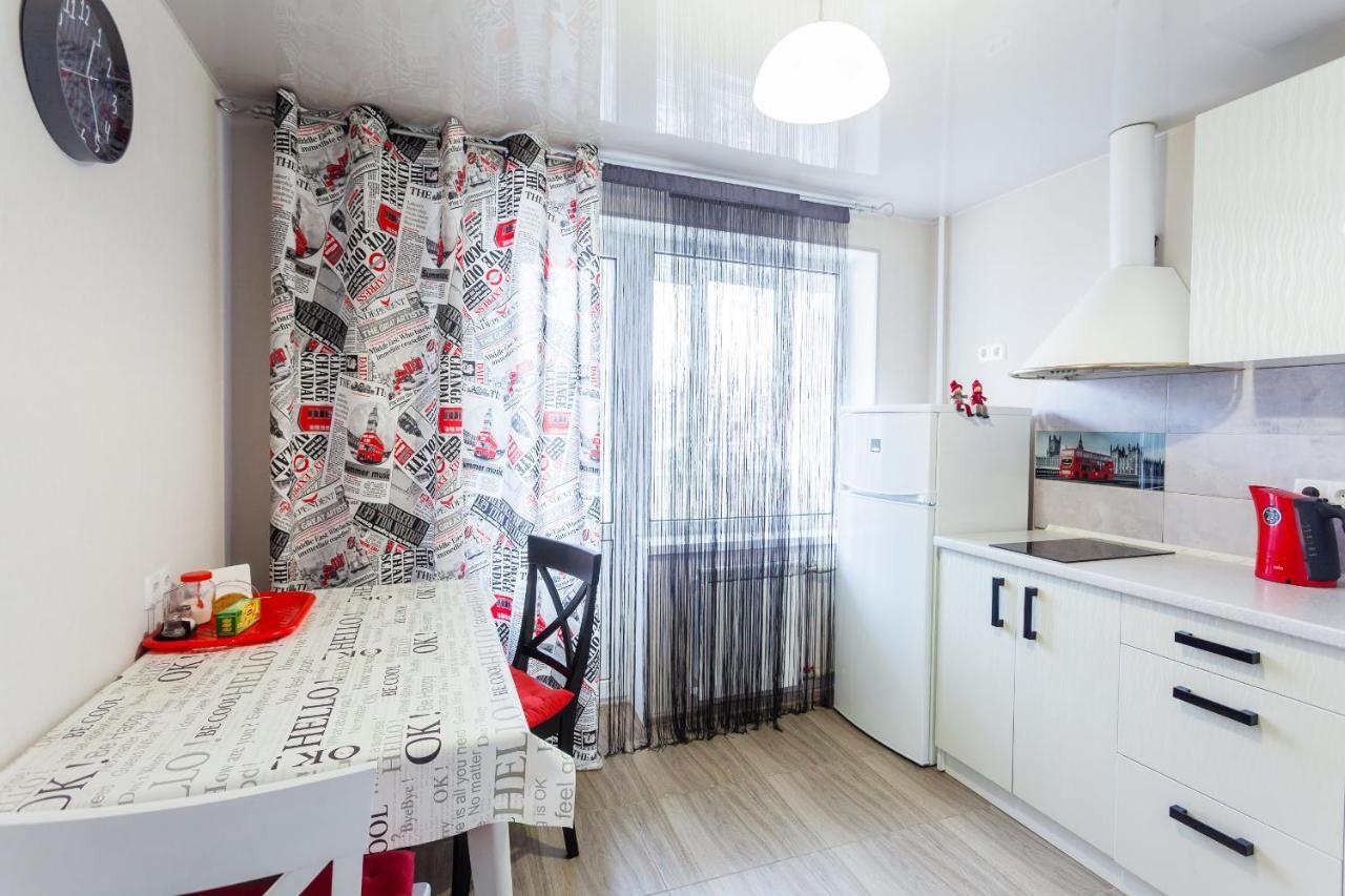 Apartment Obolon Metro Station Kiev Exterior foto